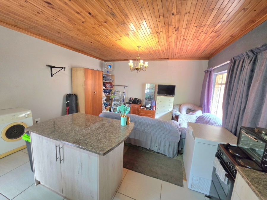 5 Bedroom Property for Sale in Panorama Free State